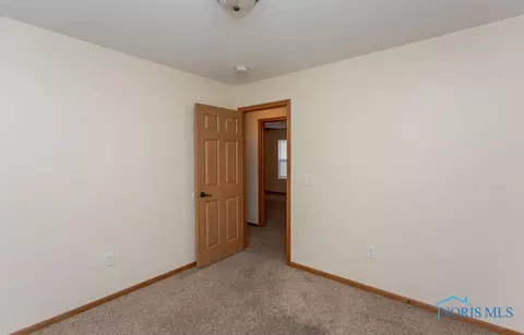 2053 Redbud Ln, Delta, OH 43515 photo 16
