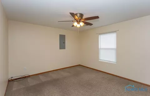 2053 Redbud Ln, Delta, OH 43515 photo 14