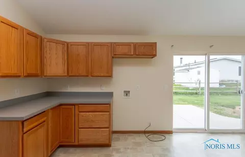 2053 Redbud Ln, Delta, OH 43515 photo 13