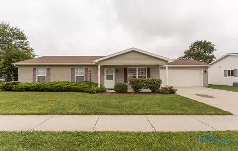 2053 Redbud Ln, Delta, OH 43515 photo 1