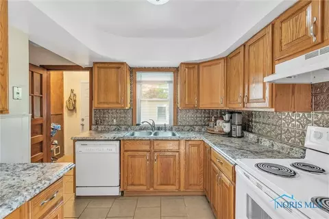 231 Ely Ave, Findlay, OH 45840 photo 11
