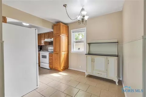 231 Ely Ave, Findlay, OH 45840 photo 9