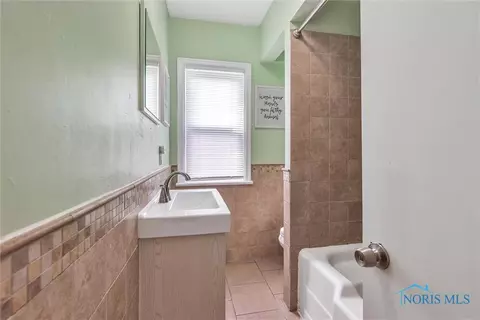 231 Ely Ave, Findlay, OH 45840 photo 16