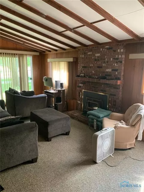 704 N Cedar St, West Unity, OH 43570 photo 5
