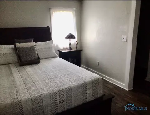 123 E Perry St, Bryan, OH 43506 photo 16
