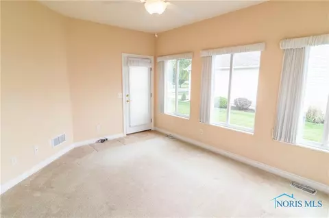 7322 Sloop Ct, Maumee, OH 43537 photo 17