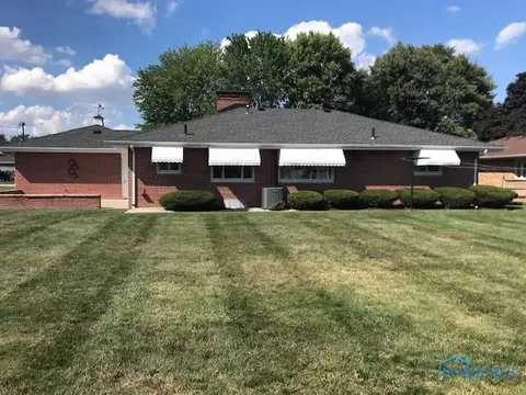 3416 Fleitz Rd, Oregon, OH 43616 photo 2