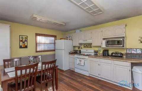4426 Thackeray Rd, Maumee, OH 43537 photo 10