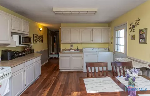 4426 Thackeray Rd, Maumee, OH 43537 photo 13