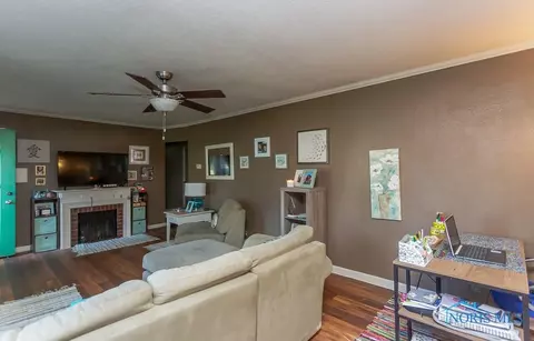 4426 Thackeray Rd, Maumee, OH 43537 photo 6