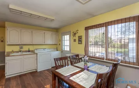 4426 Thackeray Rd, Maumee, OH 43537 photo 14