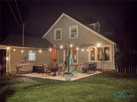 239 W Maple St, Deshler, OH 43516 photo 7