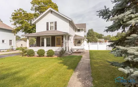 223 E Dudley St, Maumee, OH 43537 photo 1