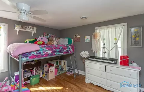 223 E Dudley St, Maumee, OH 43537 photo 15