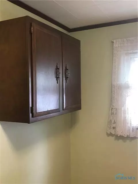 321 S Allen St, Bryan, OH 43506 photo 11