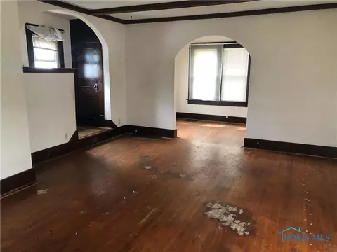 321 S Allen St, Bryan, OH 43506 photo 6