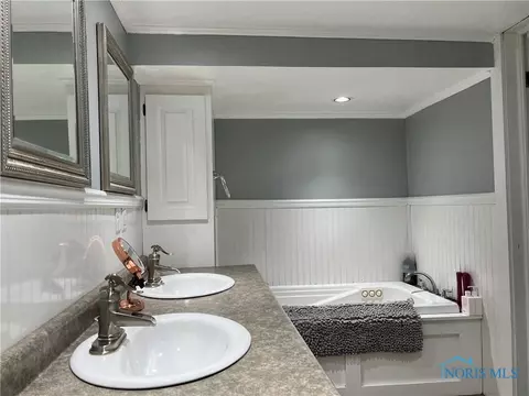 109 E River St, Antwerp, OH 45813 photo 37