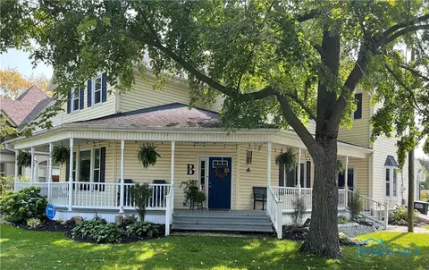 109 E River St, Antwerp, OH 45813 photo 2