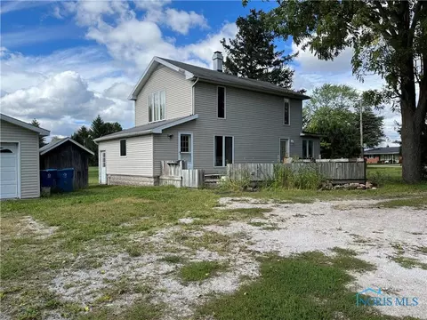 8343 Monclova Rd, Monclova, OH 43542