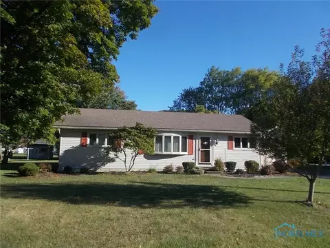 655 Pine St, Wauseon, OH 43567 photo 1