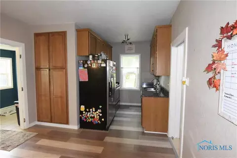 608 Cherry St, Genoa, OH 43430 photo 6