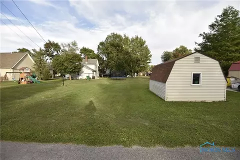 608 Cherry St, Genoa, OH 43430 photo 15