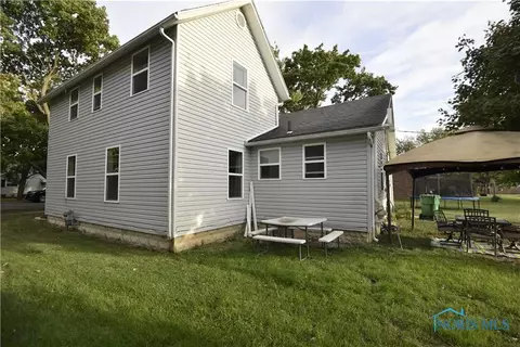 608 Cherry St, Genoa, OH 43430 photo 14