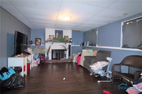 717 Nancy Dr, Toledo, OH 43607 photo 7