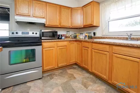 236 E South St, Mccomb, OH 45858 photo 18