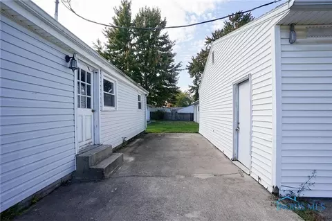 236 E South St, Mccomb, OH 45858 photo 34