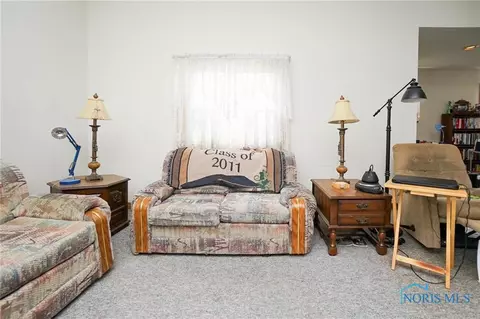 236 E South St, Mccomb, OH 45858 photo 7
