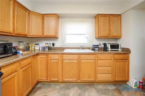 236 E South St, Mccomb, OH 45858 photo 17