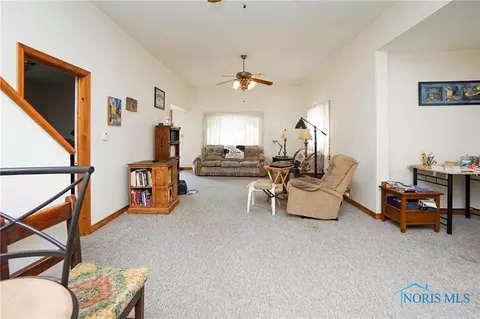 236 E South St, Mccomb, OH 45858 photo 8