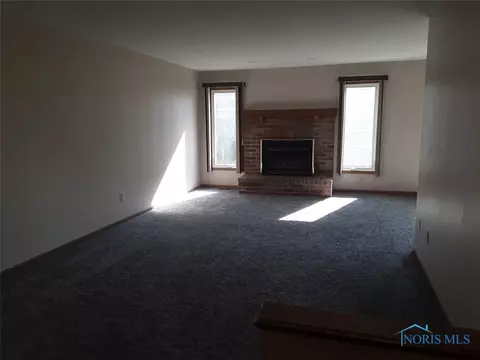 3741 Farmbrook Dr, Sylvania, OH 43560 photo 7