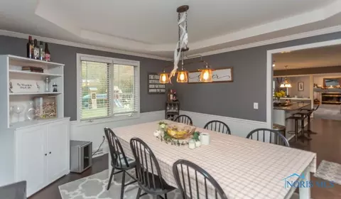 2361 Heathcoe Ct, Maumee, OH 43537 photo 9