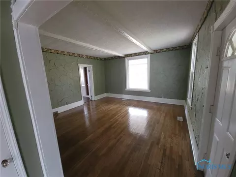 423 N Cherry St, Paulding, OH 45879 photo 5