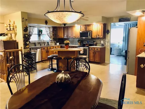 20 Crestview Dr, Tiffin, OH 44883 photo 10