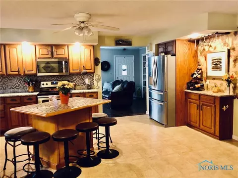20 Crestview Dr, Tiffin, OH 44883 photo 8
