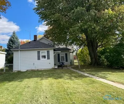 412 Main St, Genoa, OH 43430 photo 9