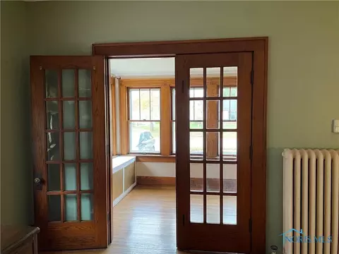 430 E Wayne St, Maumee, OH 43537 photo 7