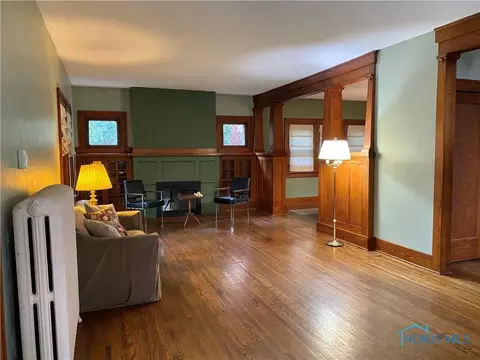430 E Wayne St, Maumee, OH 43537 photo 8