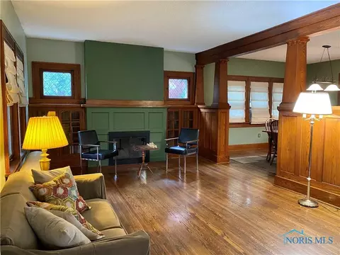 430 E Wayne St, Maumee, OH 43537 photo 11