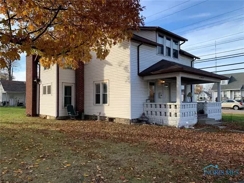 133 Rolland St, Bryan, OH 43506 photo 2
