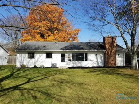 3614 Pendleton Dr, Toledo, OH 43623 photo 1
