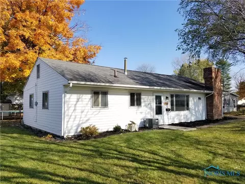 3614 Pendleton Dr, Toledo, OH 43623 photo 2