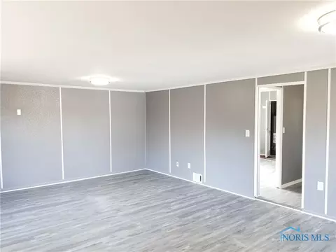 3614 Pendleton Dr, Toledo, OH 43623 photo 13