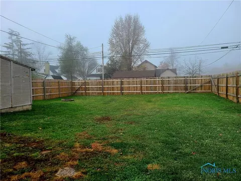 504 S Main St, Bryan, OH 43506 photo 27
