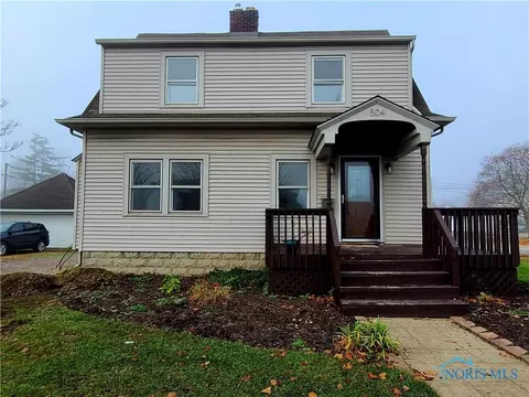 504 S Main St, Bryan, OH 43506 photo 2