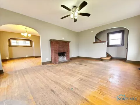 504 S Main St, Bryan, OH 43506 photo 5