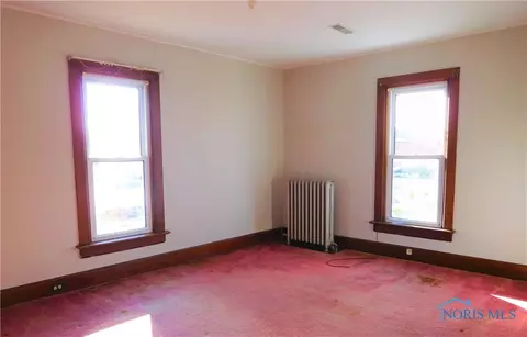 113 S 5th St, Upper Sandusky, OH 43351 photo 7